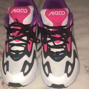 Grade school Nike sneakers size 6